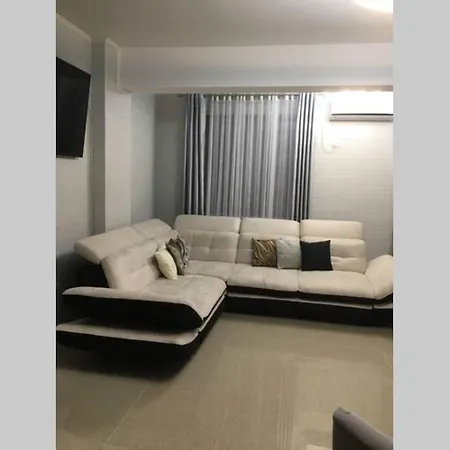 Apartament Apartament De Lux ,La Parter,In Cadrul Ansamblului Rezidential Delfinul 1 *